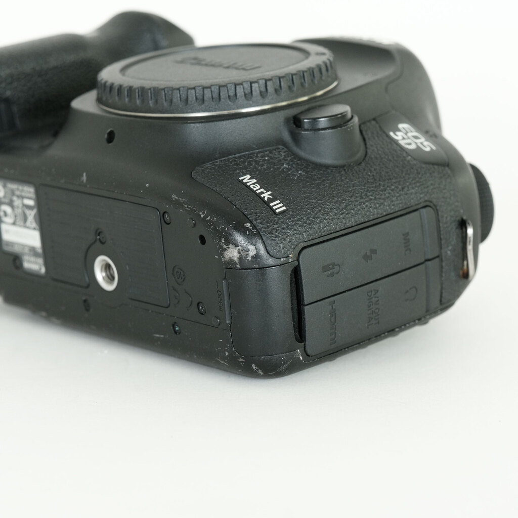 Canon EOS 5D Mark III Canon EOS 5D Mark III