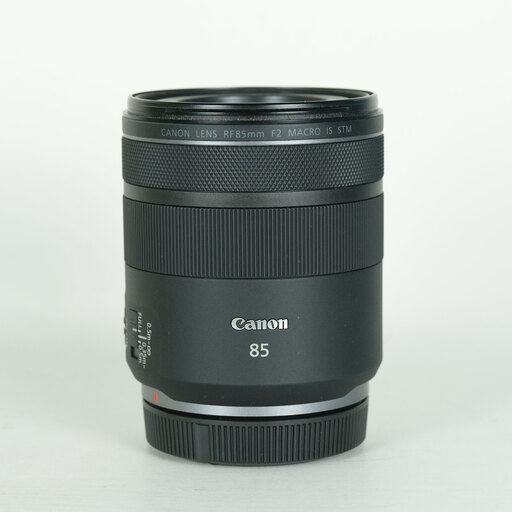 Canon RF85mm F2 MACRO IS STMを徹底解説。作例からレビューまで | ONE
