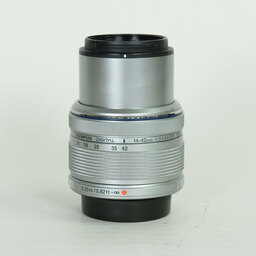 OLYMPUS M.ZUIKO DIGITAL 14-42mm F3.5-5.6IIR シルバー