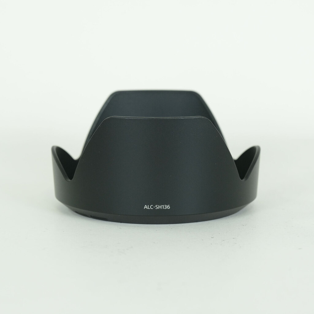 SONY FE 24-240mm F3.5-6.3 OSS SEL24240