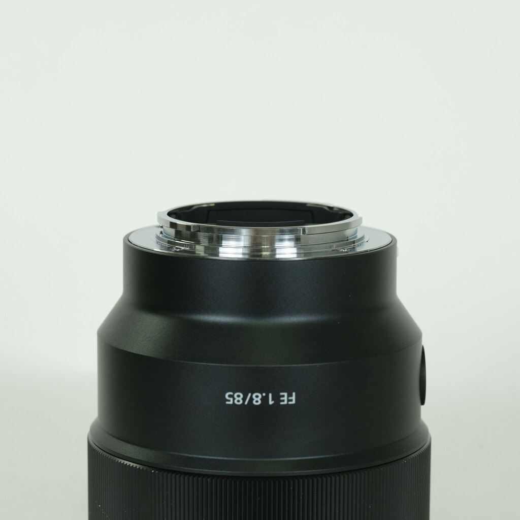 SONY FE 85mm F1.8 SEL85F18
