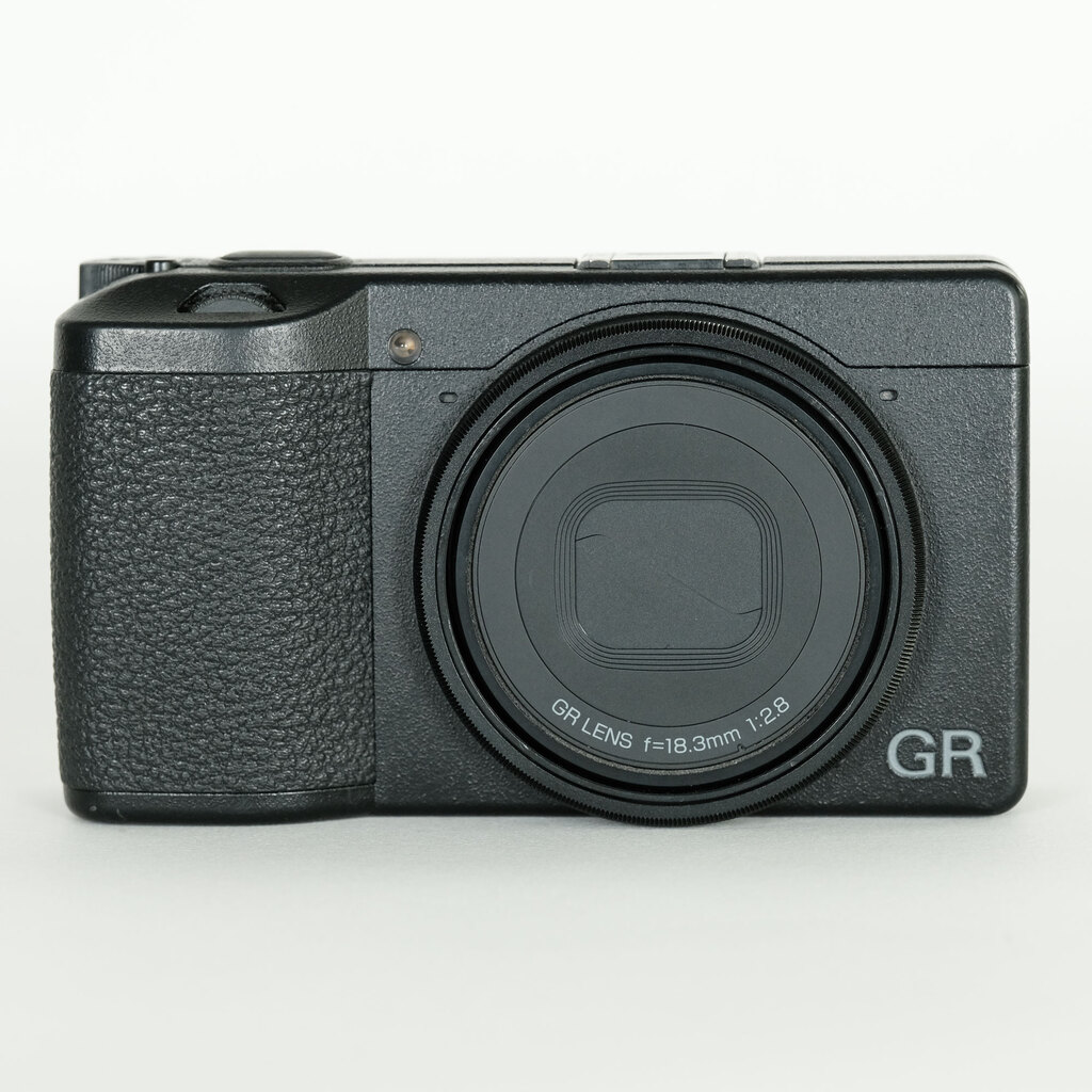 RICOH GR III
