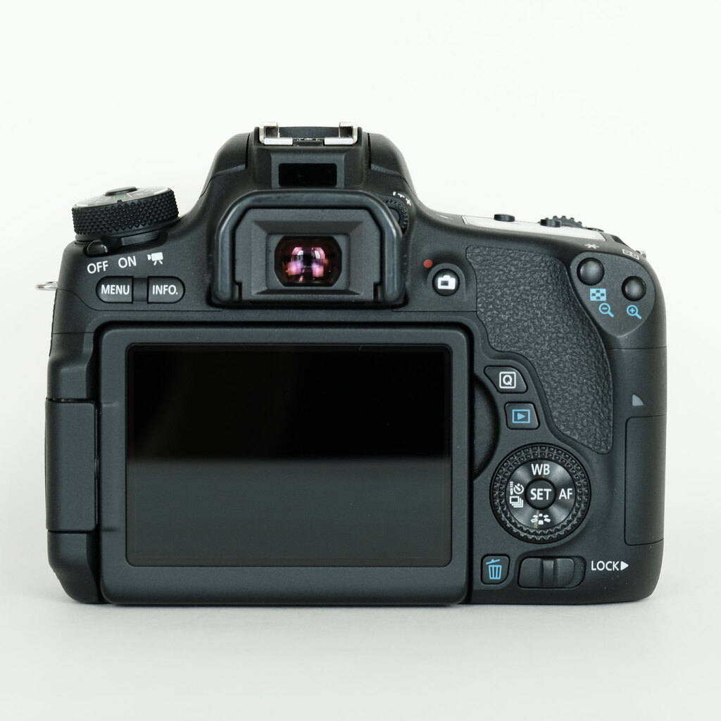 Canon EOS 8000D Canon EOS 8000D