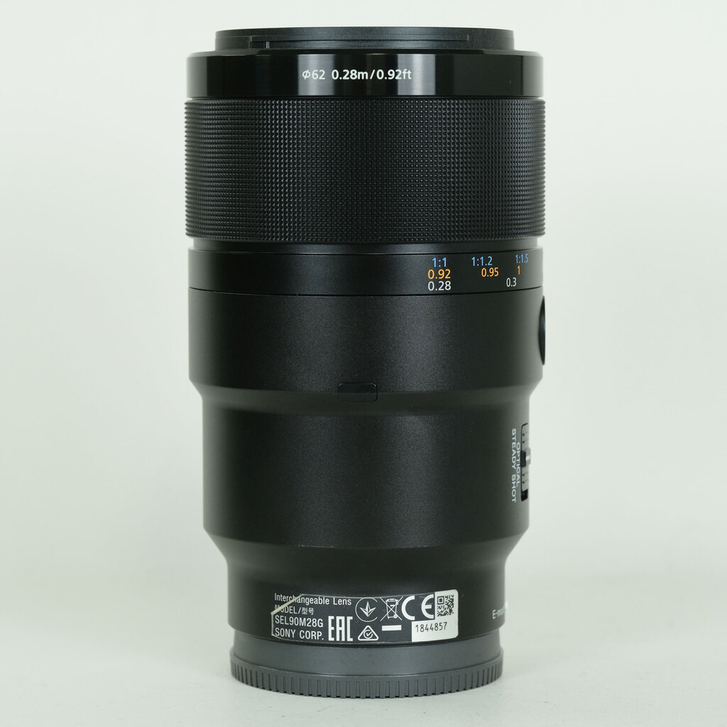 SONY FE 90mm F2.8 Macro G OSS SEL90M28G SONY FE 90mm F2.8 Macro G OSS SEL90M28G