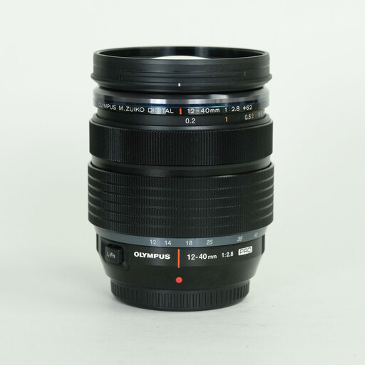 OLYMPUS M.ZUIKO DIGITAL ED 12-40mm F2.8 PRO OLYMPUS M.ZUIKO DIGITAL ED 12-40mm F2.8 PRO