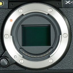 FUJIFILM X-S10
