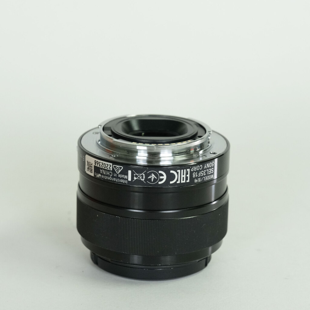 SONY E 35mm F1.8 OSS SEL35F18 SONY E 35mm F1.8 OSS SEL35F18