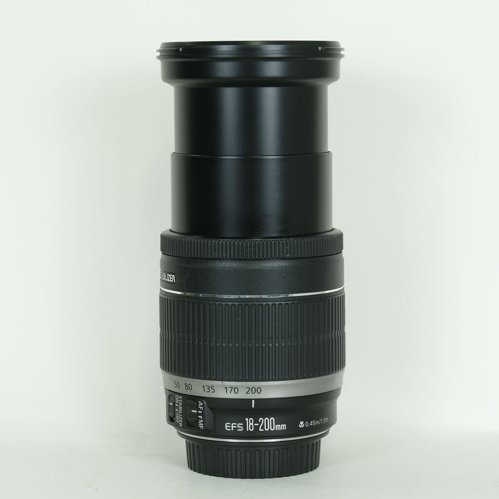 Canon EF-S18-200mm F3.5-5.6 IS Canon EF-S18-200mm F3.5-5.6 IS