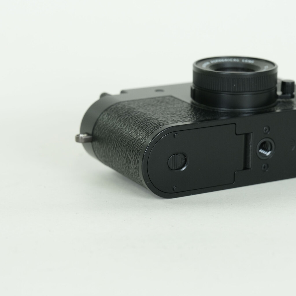 FUJIFILM X half X-HF1