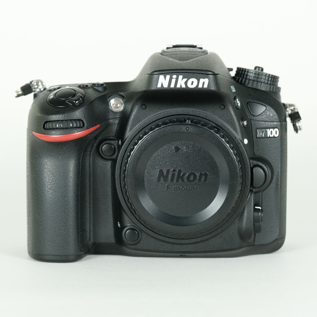 Nikon D7100