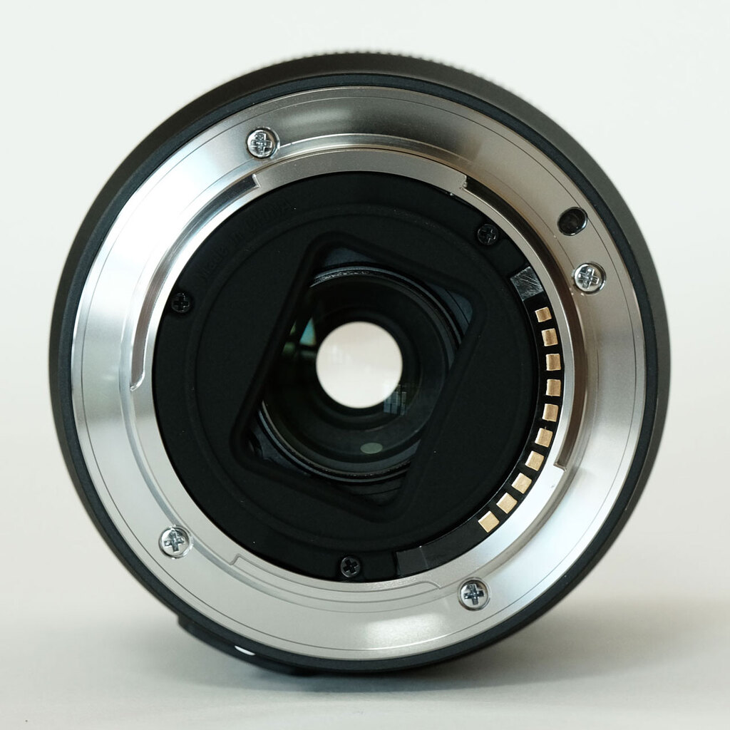 SONY E 18-135mm F3.5-5.6 OSS SEL18135