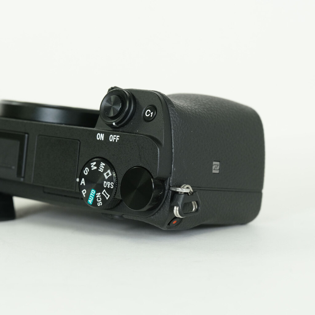 SONY α6400(ILCE-6400) SONY α6400(ILCE-6400)