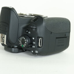 Canon EOS Kiss X7i