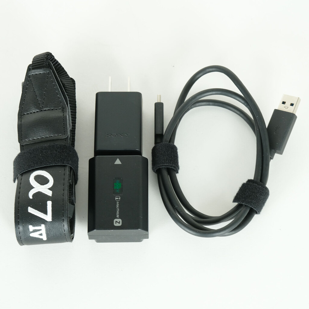 SONY α7 IV(ILCE-7M4) SONY α7 IV(ILCE-7M4)