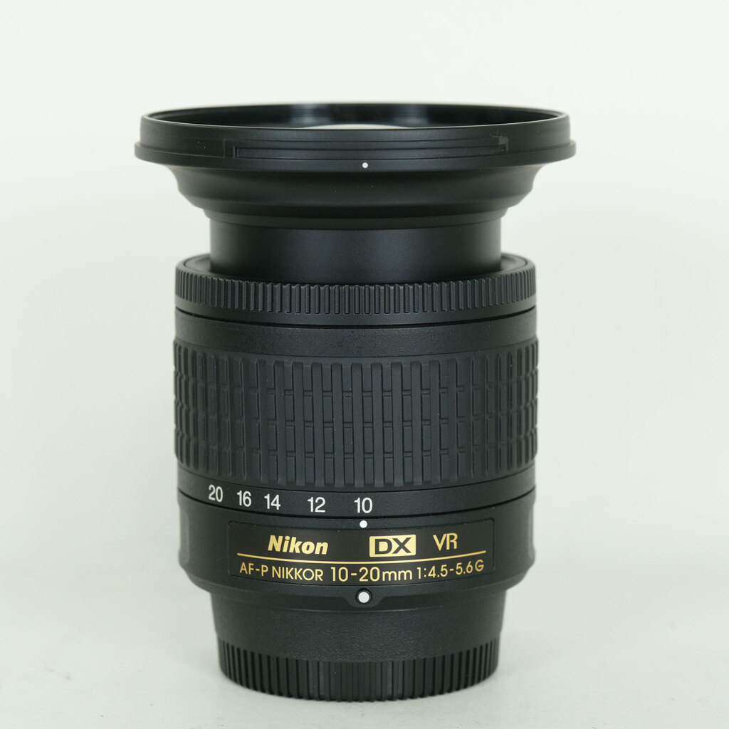 Nikon AF-P DX NIKKOR 10-20mm F4.5-5.6G VR Nikon AF-P DX NIKKOR 10-20mm F4.5-5.6G VR