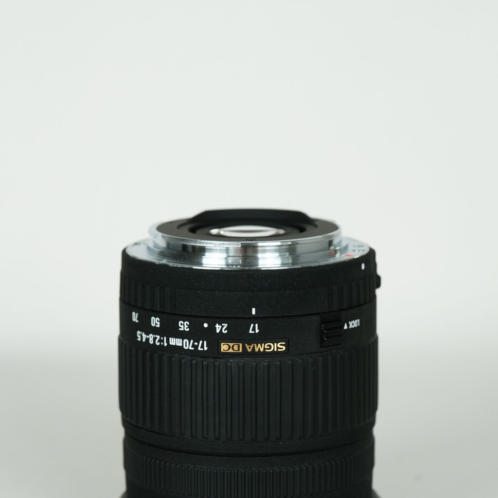 SIGMA 17-70mm F2.8-4.5 DC MACRO [キヤノンEF用]