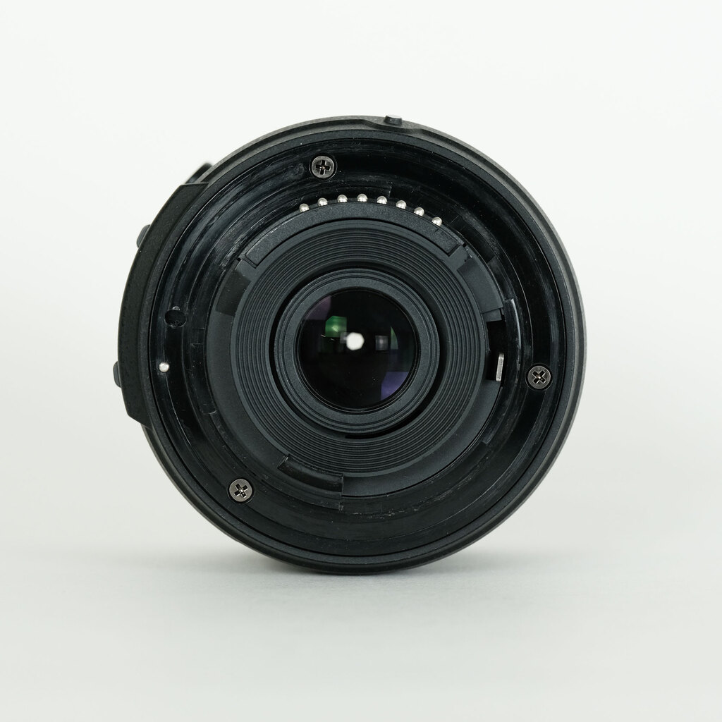 Nikon AF-S DX NIKKOR 18-55mm f3.5-5.6G VR II