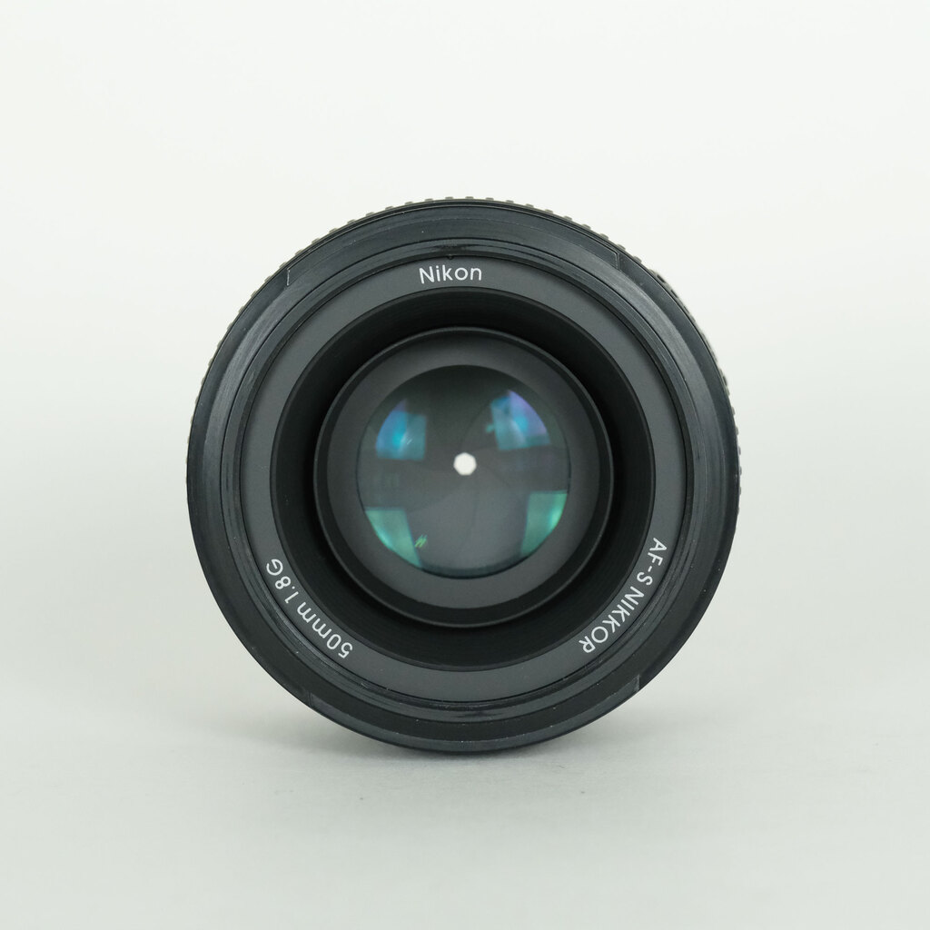 Nikon AF-S NIKKOR 50mm f/1.8G Nikon AF-S NIKKOR 50mm f/1.8G