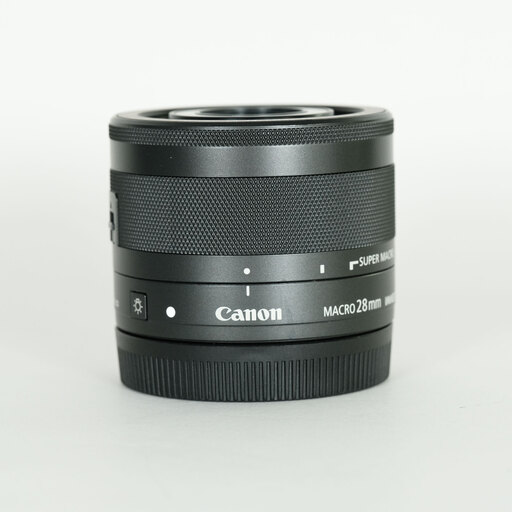 Canon EF-M28mm F3.5 マクロ IS STM