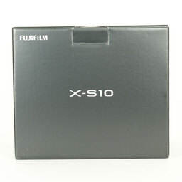 FUJIFILM X-S10