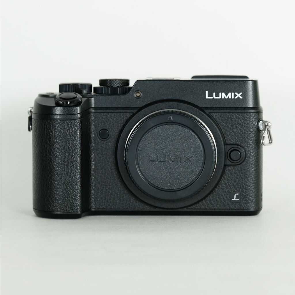 Panasonic LUMIX DMC-GX8 ボディ ブラック