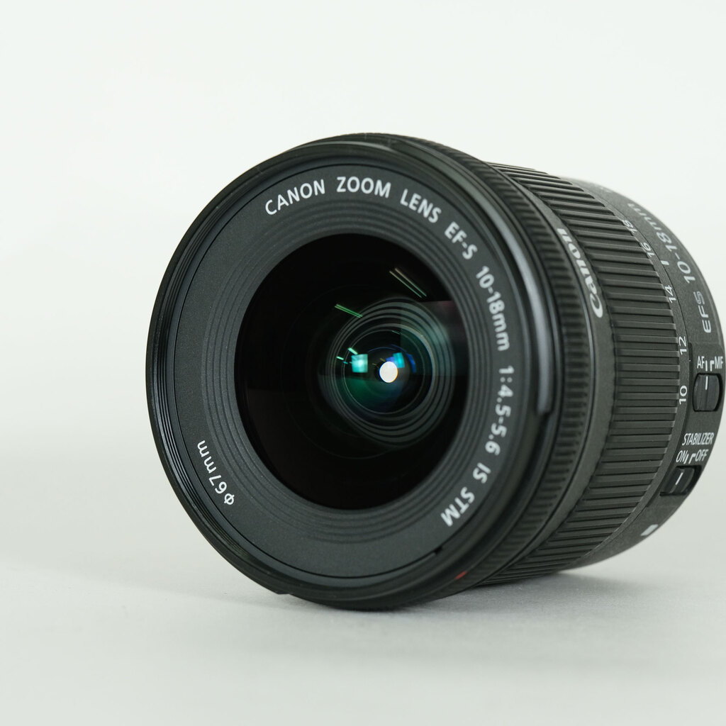 Canon EF-S10-18mm F4.5-5.6 IS STM