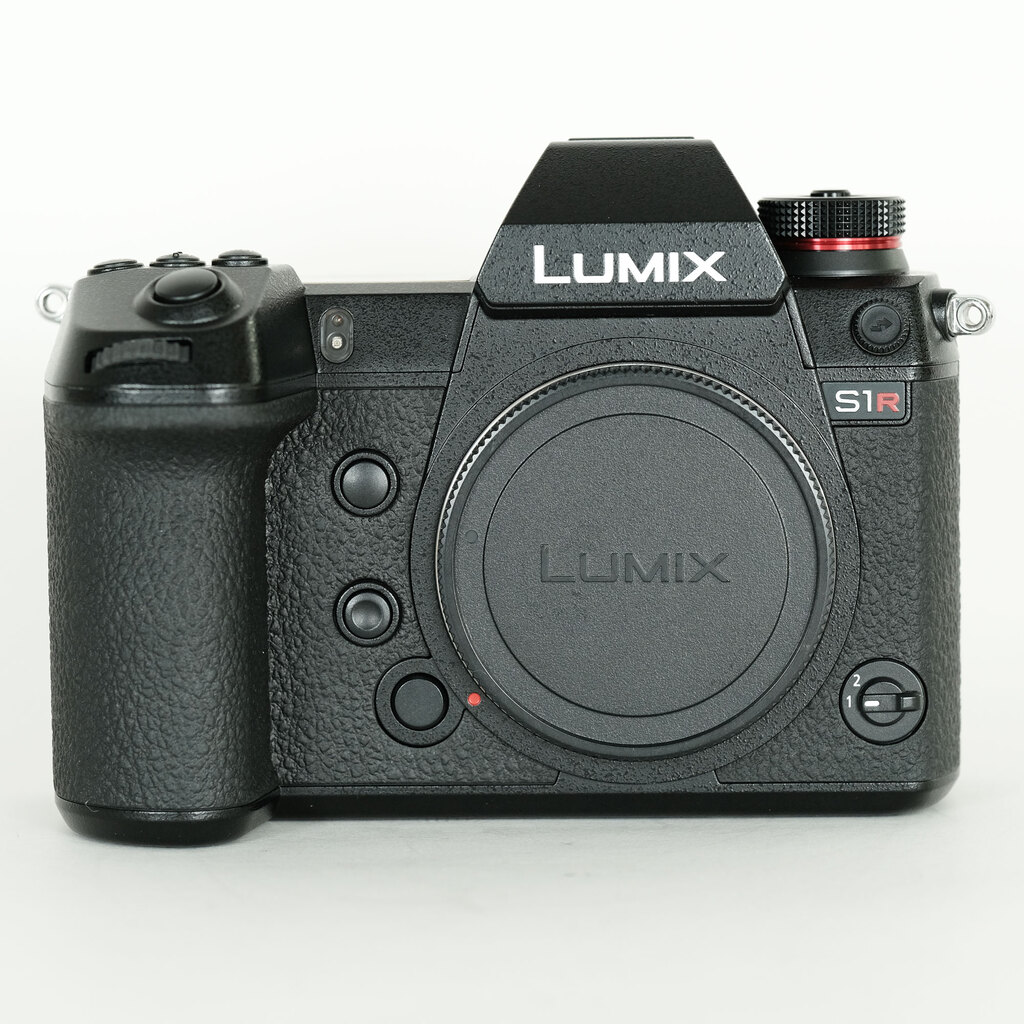 Panasonic LUMIX DC-S1R