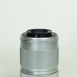 OLYMPUS M.ZUIKO DIGITAL ED 40-150mm F4.0-5.6 R