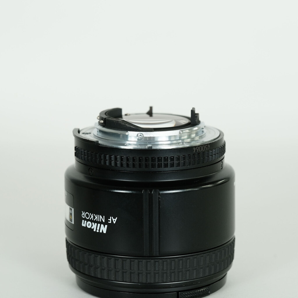 Nikon Ai AF Nikkor 85mm f/1.8D