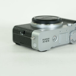 FUJIFILM X-E5