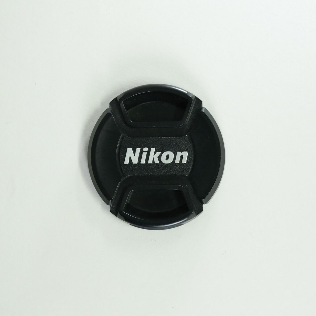 Nikon AF-S DX NIKKOR 35mm f/1.8G Nikon AF-S DX NIKKOR 35mm f/1.8G