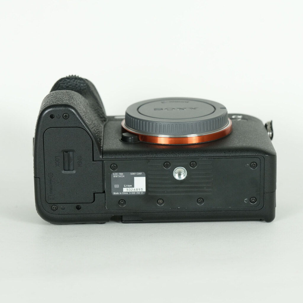 SONY α7 IV(ILCE-7M4) SONY α7 IV(ILCE-7M4)