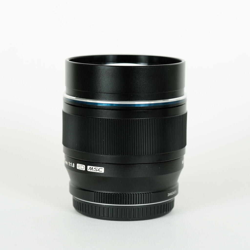 OLYMPUS M.ZUIKO DIGITAL ED 75mm F1.8