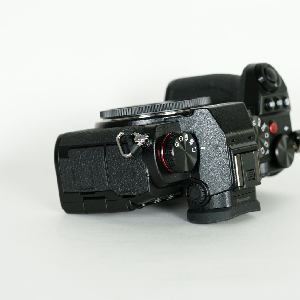 Panasonic LUMIX DC-S5