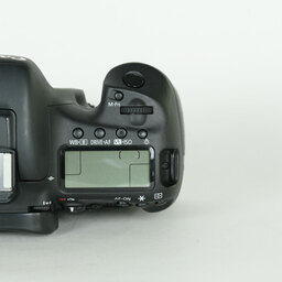 Canon EOS 7D Mark II Canon EOS 7D Mark II