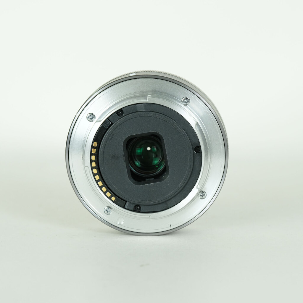 SONY E 16mm F2.8 SEL16F28