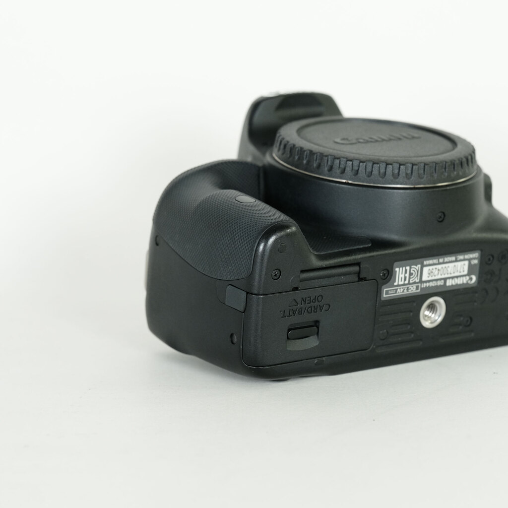 Canon EOS Kiss X7の出品 | ONE SCENE（ワンシーン）