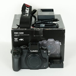 Panasonic LUMIX DMC-G8