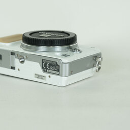 OLYMPUS PEN mini E-PM2 ボディ ホワイト