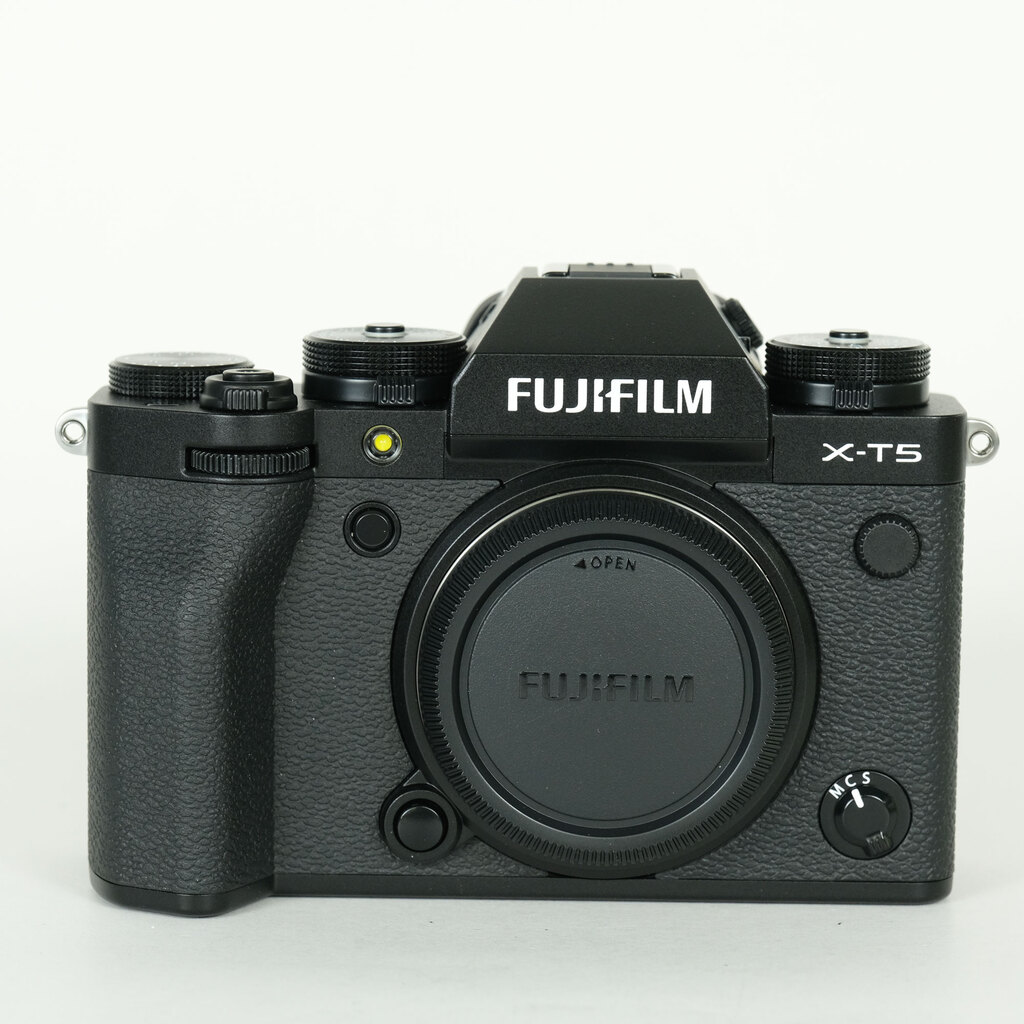 FUJIFILM X-T5 [�{�f�B �u���b�N]