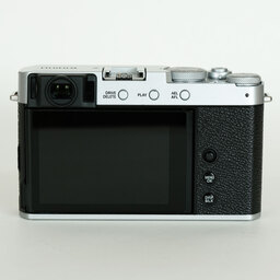 FUJIFILM X-E4