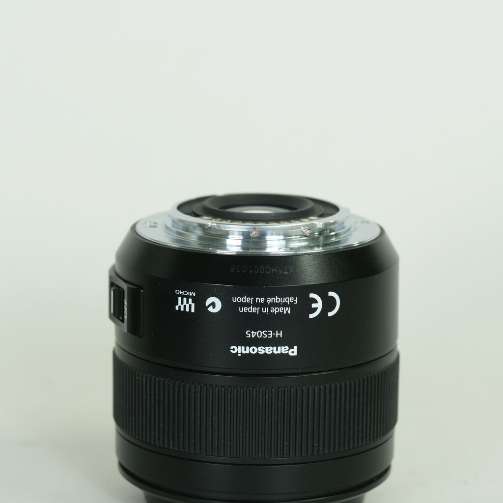 Panasonic LEICA DG MACRO-ELMARIT 45mm F2.8 ASPH. MEGA O.I.S.
