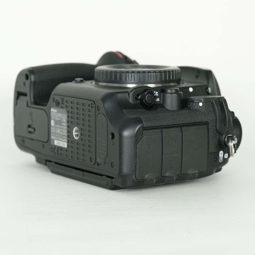 Nikon D500