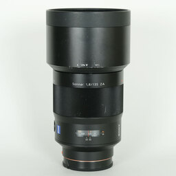 SONY Sonnar T* 135mm F1.8 ZA SAL135F18Z