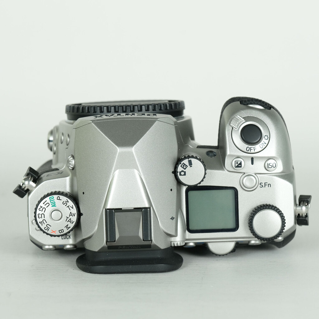 【ショット数2,568】PENTAX K-3 Mark III ボディ シルバー PENTAX K-3 Mark III ボディ シルバーの出品 | ONE SCENE（ワンシーン）
