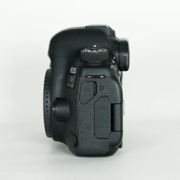 Canon EOS 6D Mark II
