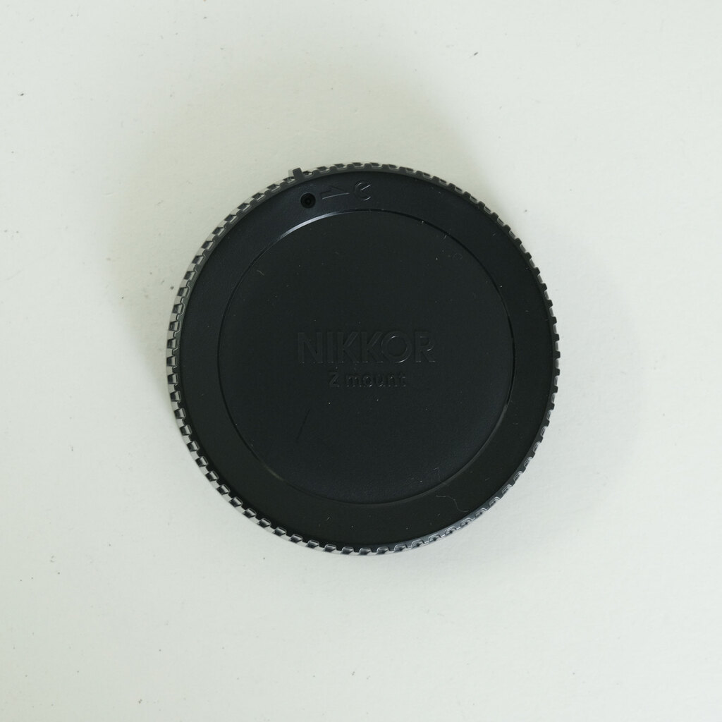 Nikon NIKKOR Z 40mm f/2 Nikon NIKKOR Z 40mm f/2