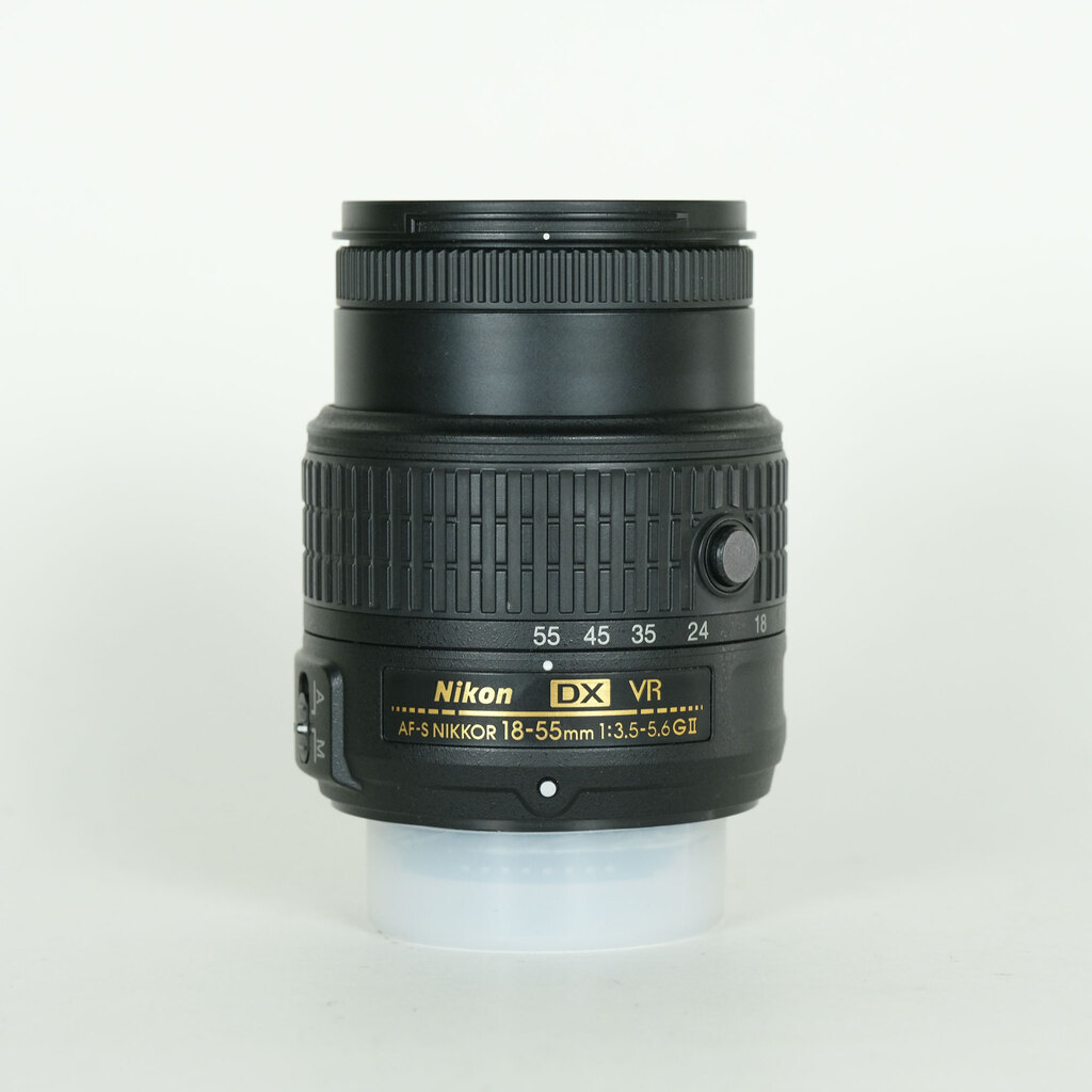 Nikon AF-S DX NIKKOR 18-55mm f3.5-5.6G VR II
