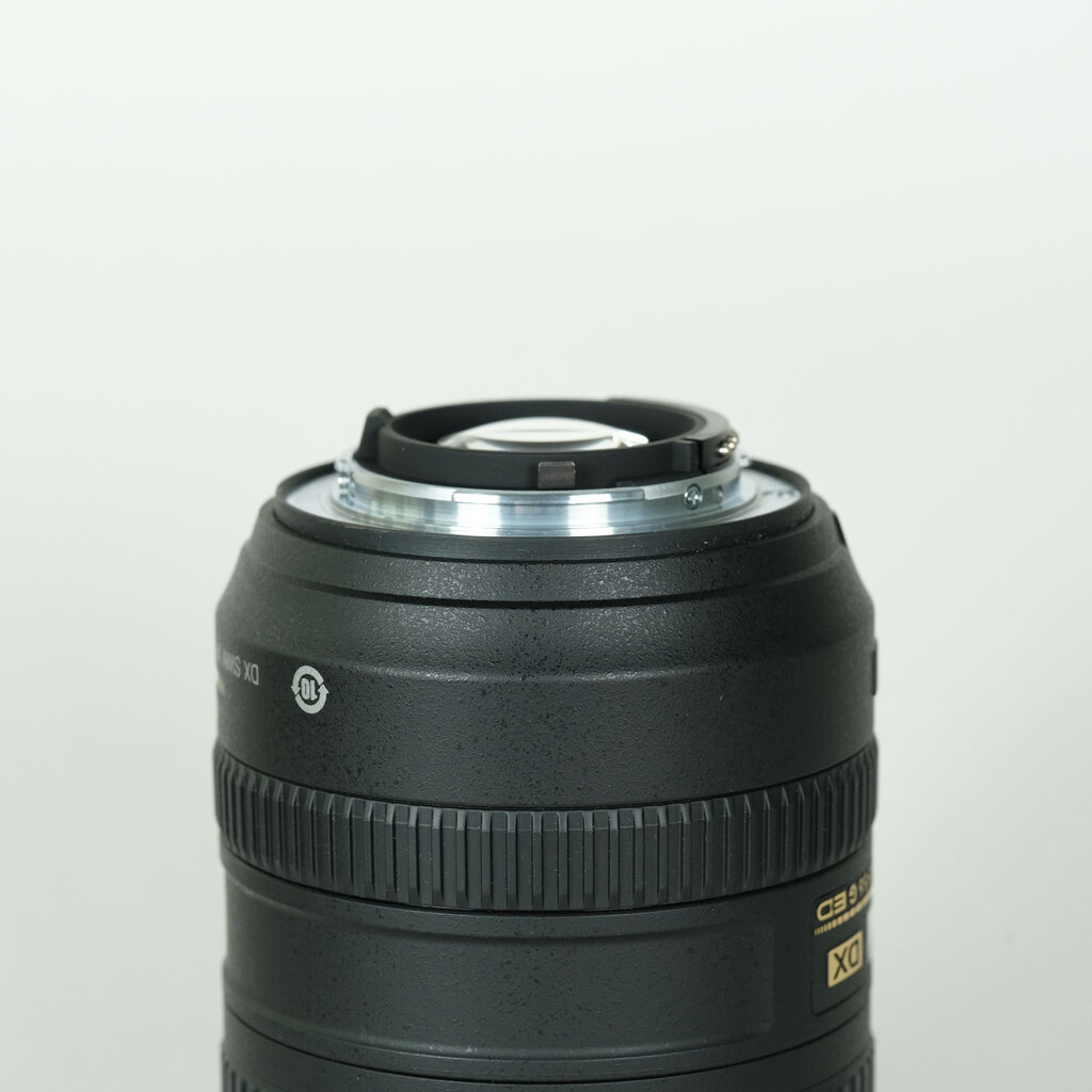 Nikon AF-S DX VR Zoom-Nikkor 18-200mm F3.5-5.6G IF-ED