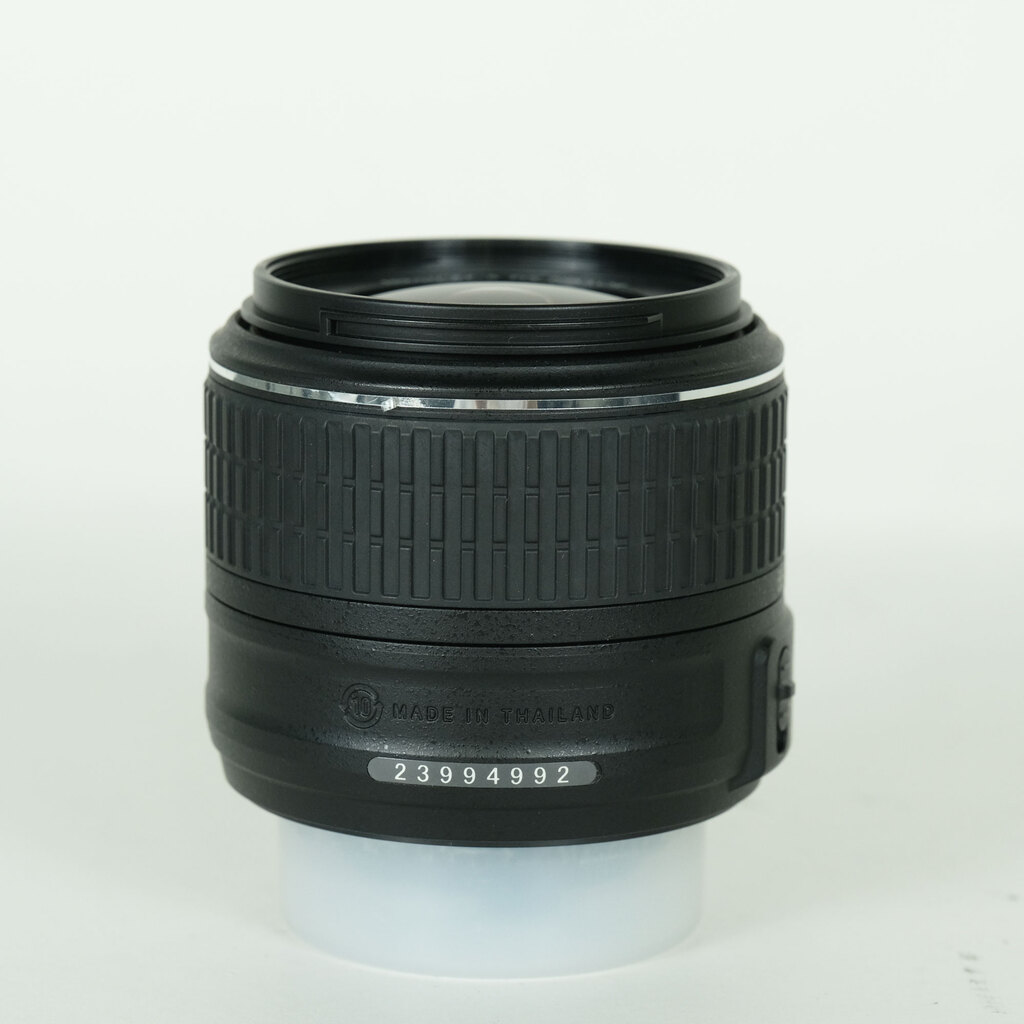 Nikon AF-S DX NIKKOR 18-55mm f3.5-5.6G VR II